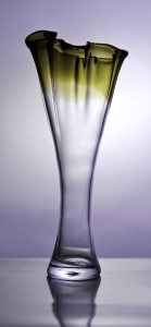 Wazon szklany artystyczne szkło 37cm oliwkowe obrzeże