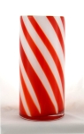 Wazon szklany w białoczerwone wstęgi h 30 cm